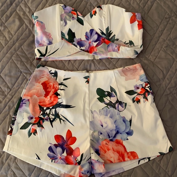 AKIRA Dresses & Skirts - NWOT - AKIRA two piece set - size M